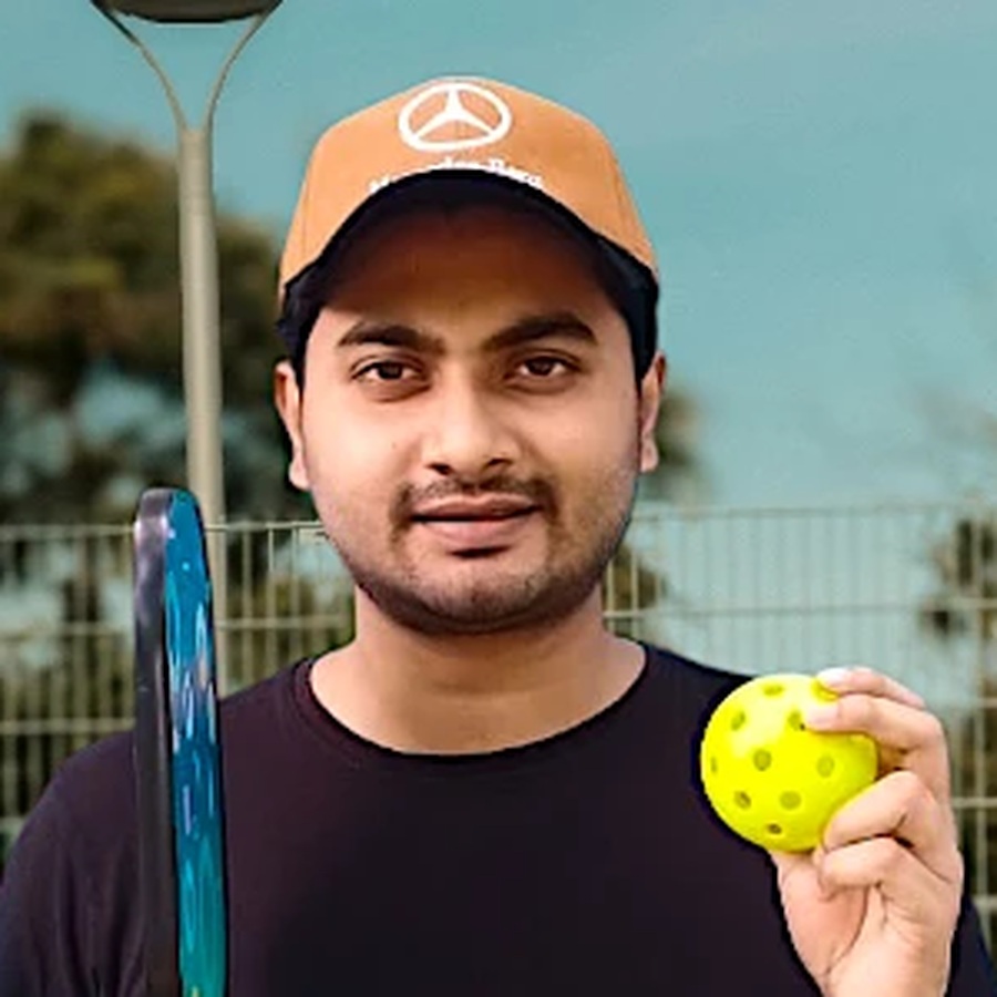 Tanvir headshot